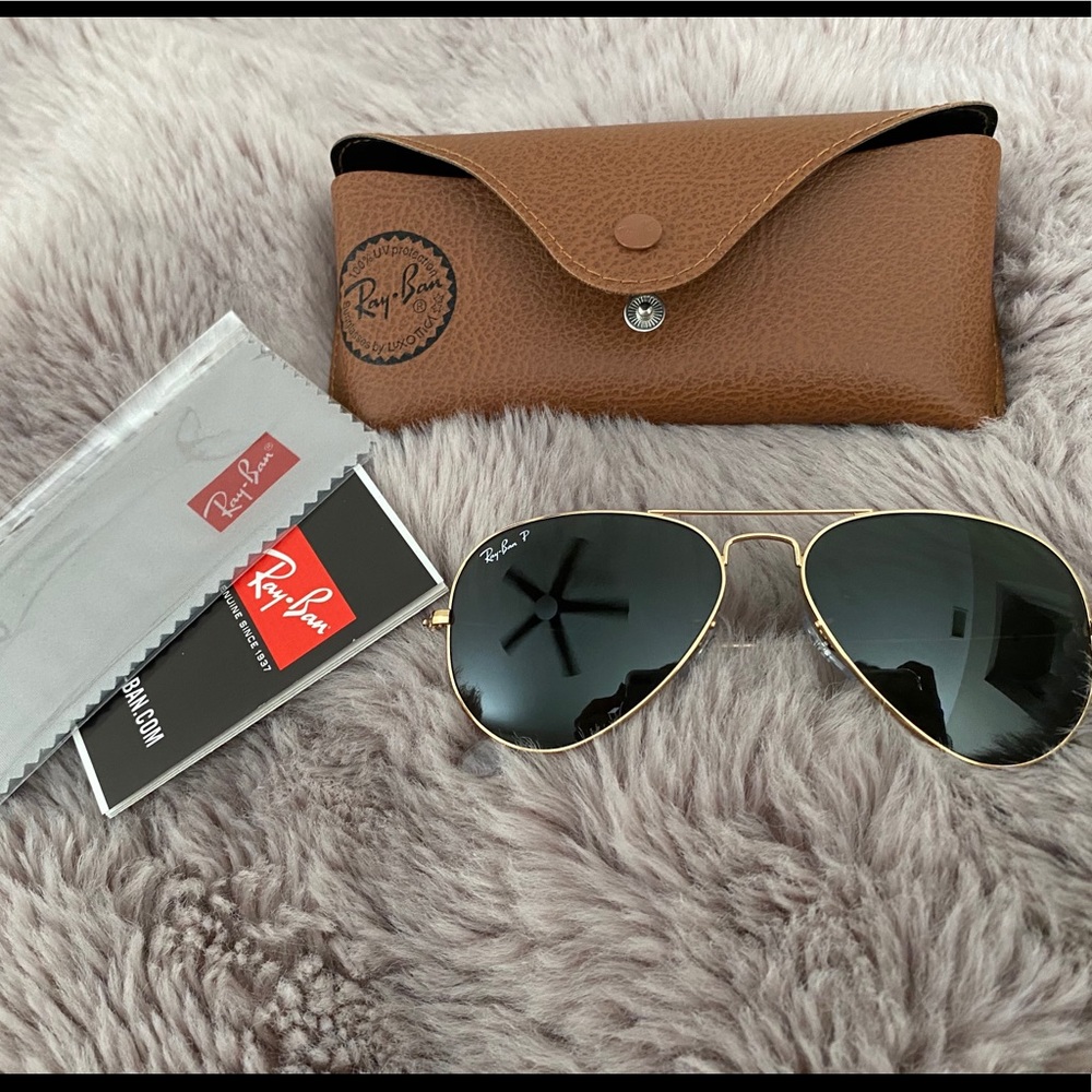 Brand NEW Ray Ban polarized aviators
